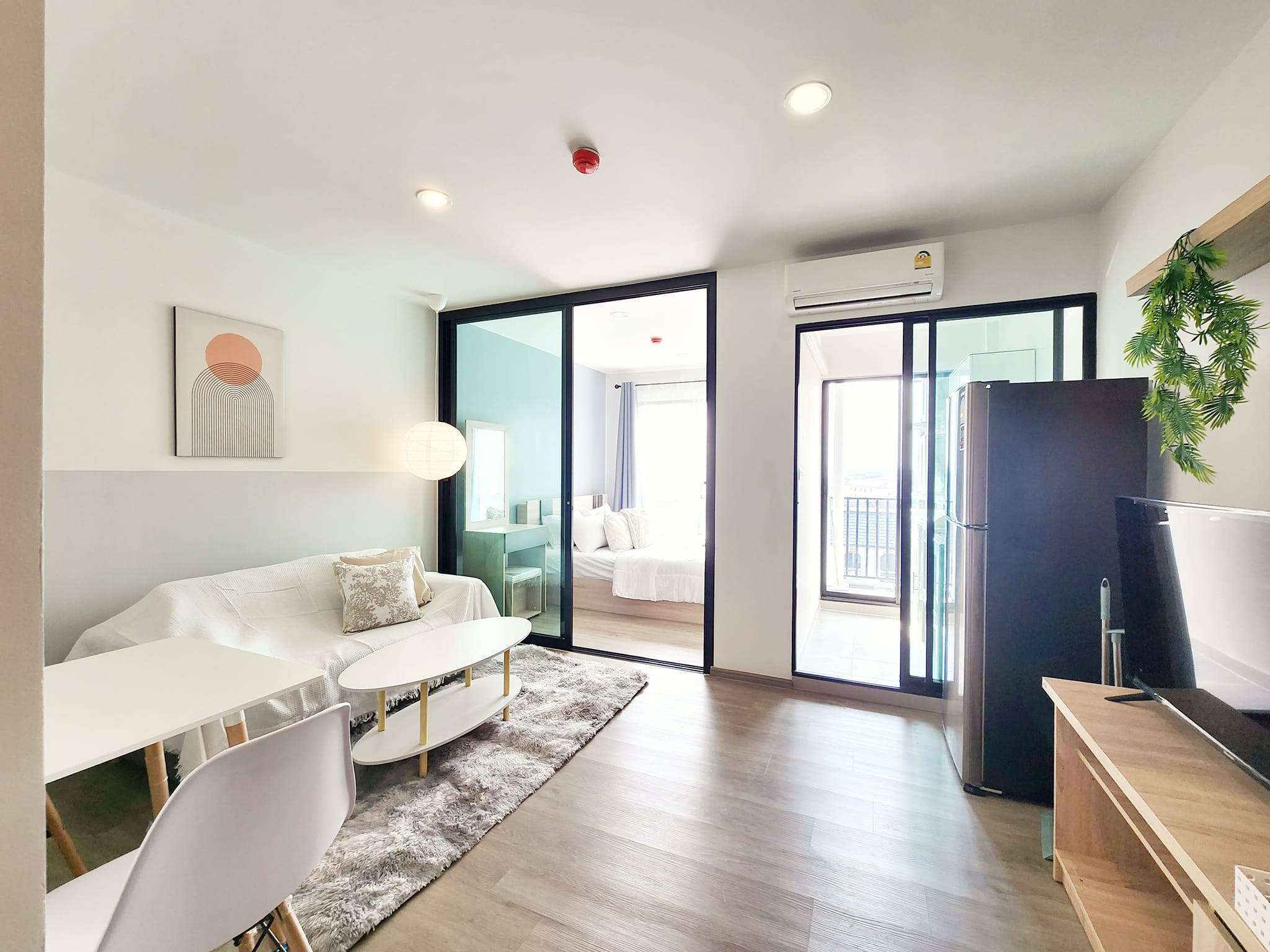 ให้เช่าคอนโด REACH Phahon Yothin 52 (รีช พหลโยธิน 52) - ห้องแต่งสวยน่าอยู่มีเครื่องซักผ้า - การเดินทาง: รถไฟฟ้า BTS สถานี สะพานใหม่ ~ 630 ม.