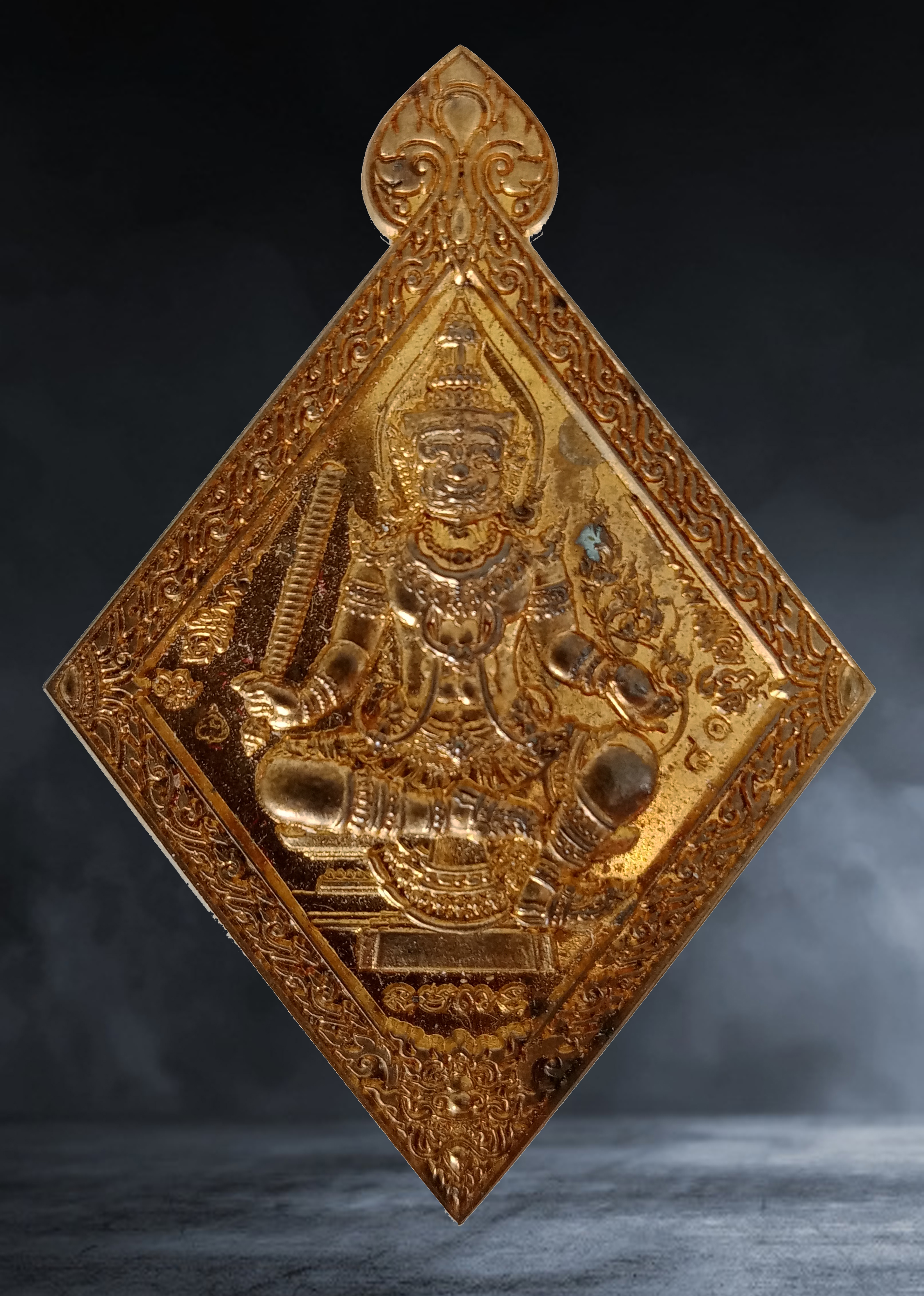 เหรียญ ท้าวเวสสุวรรณ วัดพระธาตุปูแช่ จ.เชียงใหม่ รุ่นมหาบารมีหนุนดวงโคตรเศรษฐี เนื้อสัตตะลงยาขอบราหูแดง ปี ๒๕๖๒