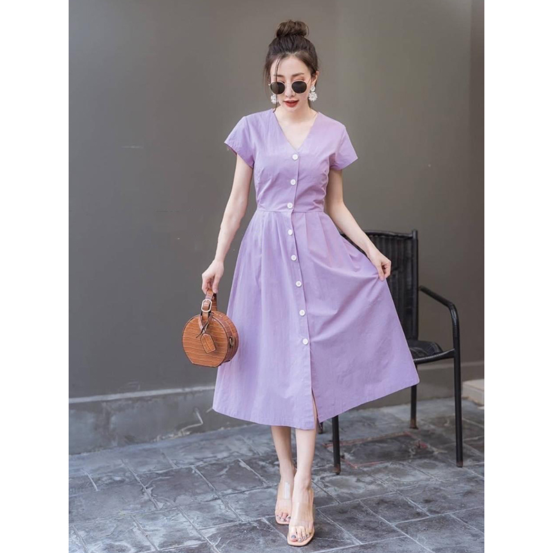 kudapy เดรสยาวคอวี สีพื้นดำ,ม่วย,ขาว คอวีกระดุมหน้า แต่งหลังเว้าเย็บจับจีบช่วงเอวงานสวยมาก