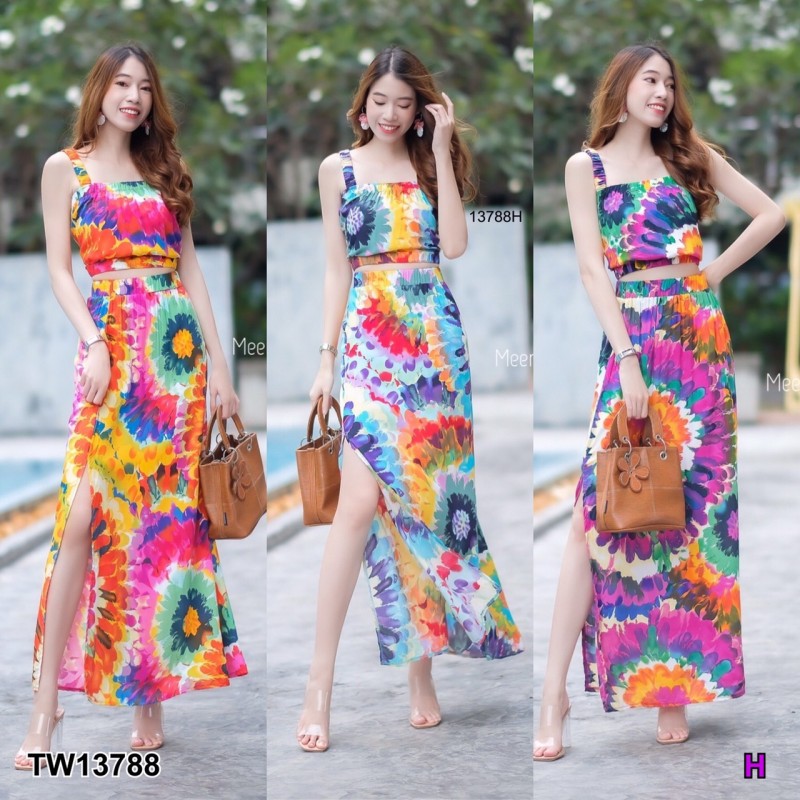 kudapy Set เสื้อสายเดี่ยวจั๊มเอว+กระโปรงผ่าข้าง ลายมัดย้อม ชุดเที่ยวทะเล