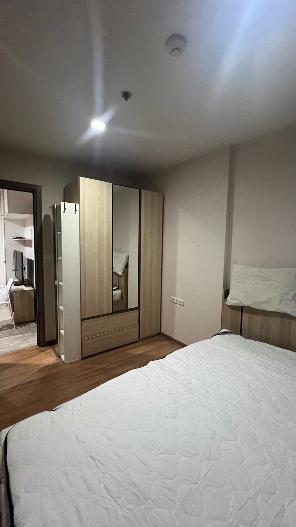 ให้เช่าคอนโด The Base Sukhumvit 77 (เดอะ เบส สุขุมวิท 77) High Rise โซนพื้นที่ BTS อ่อนนุช ห้องแบบ 1ห้องนอน 1ห้องน้ำ ขนาดห้อง 30 ตรม. ชั้น 34 ตึก B