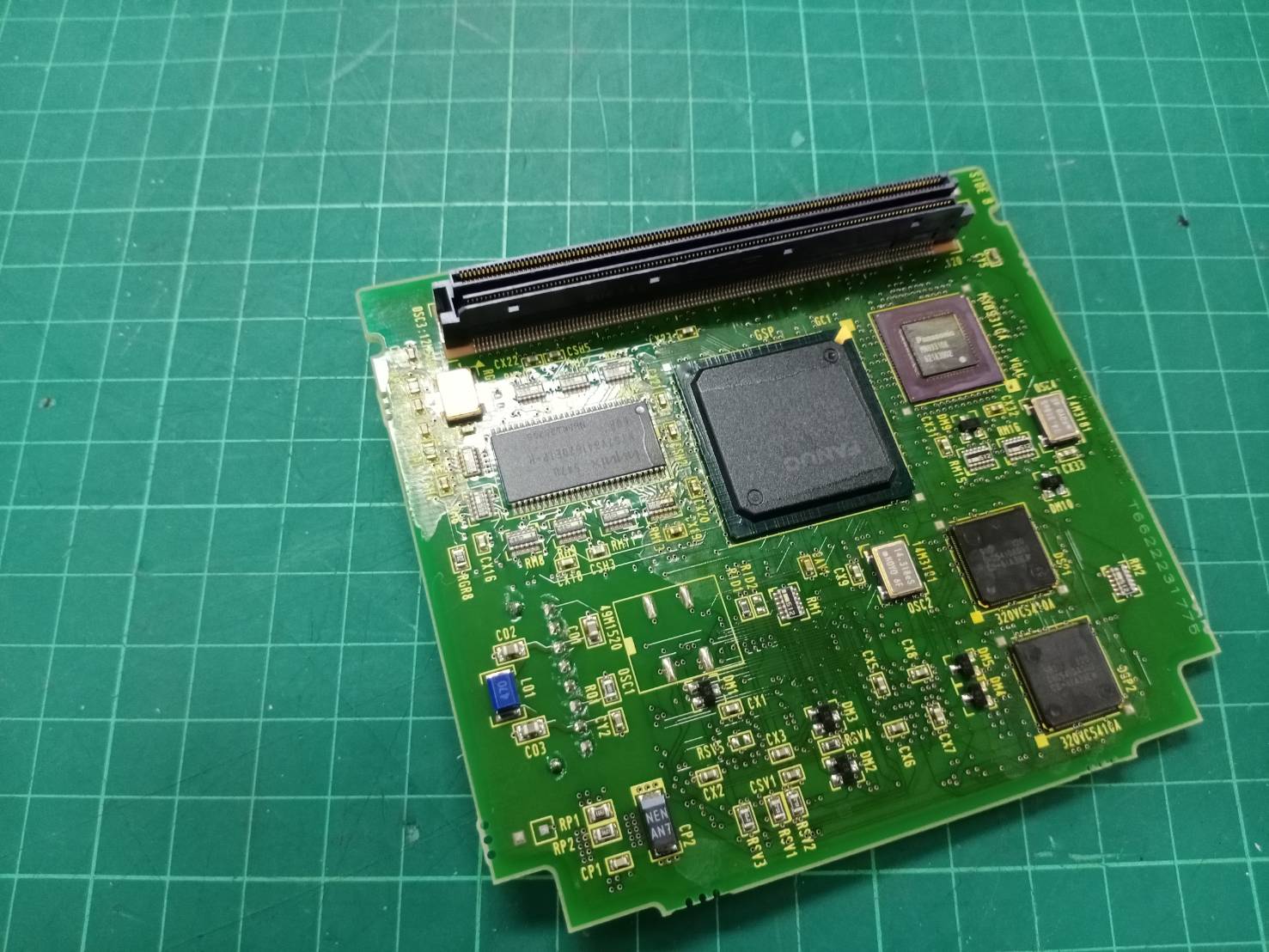 FANUC A20B-8200-0360 SERVO CARD AND GRAPHIC CARD OI-MC Series