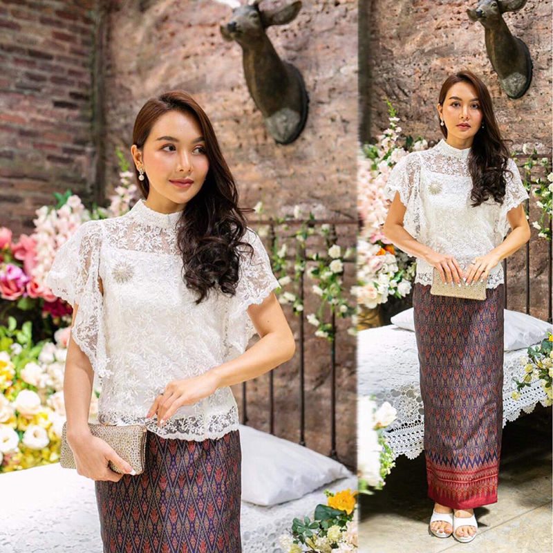 kudapy ชุดเซทเสื้อลูกไม้ใยบวบผสมเลื่อมเกรดพรีเมี่ยมสีชมพู/สีขาว ซิปหลัง มีซับทั้งตัว แขนระบาย+ผ้าถุงงานตัดห้องเสื้อ งานทอลายละเอียดทั้งตัว