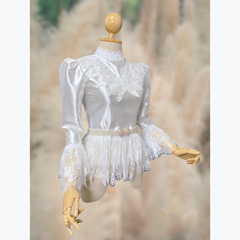 kudapy ชุดบรมพิมานประยุกต์ ตัวเสื้อเป็นแขนยาวคลุมถึงข้อมือ