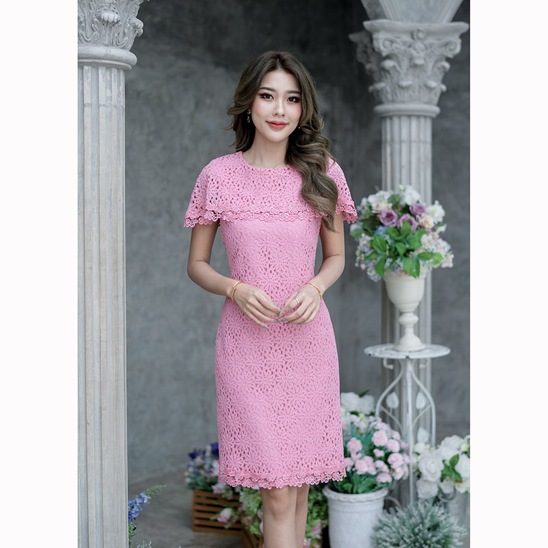 kudapy เดรสสั้นสีชมพู/สีฟ้า ลูกไม้เนื้อนิ่ม งานเดรสทรงเก๋ๆค่ะ เป็นงานคลุมไหล่ แต่งลูกไม้ช่วงชายกระโปรง และชายเสื้อ