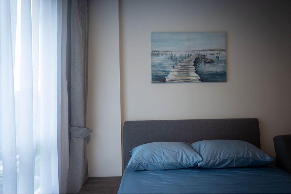 ขายคอนโด dcondo tann Charan (ดีคอนโด ธาร จรัญฯ) - Studio 1ห้องน้ำ 1ห้องนั่งเล่น - ใกล้ มีรถรับส่ง MRT บางขุนนนท์ และ รพ.ศิริราช - ขนาดห้อง 27 ตรม. ชั้น 3 วิวสระ ทิศเหนือ