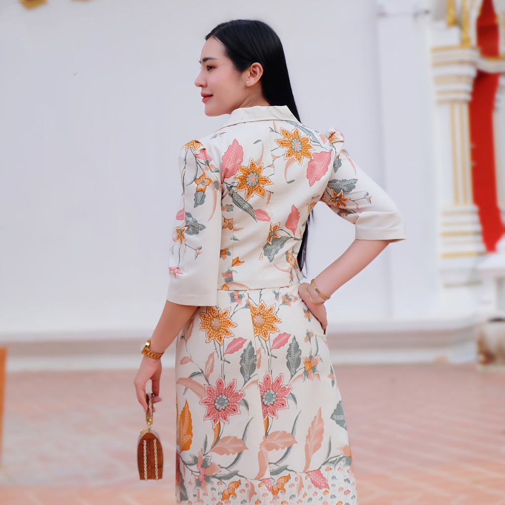 kudapy เซ็ทเสื้อ+กระโปรง ผ้าปาเต๊ะ คอปก เนื้อผ้า cotton พิมพ์ลาย สีไม่ตก ไม่หด นิ่มใส่สบาย อัดกาวทั้งชุด ใส่ได้หลายโอกาส