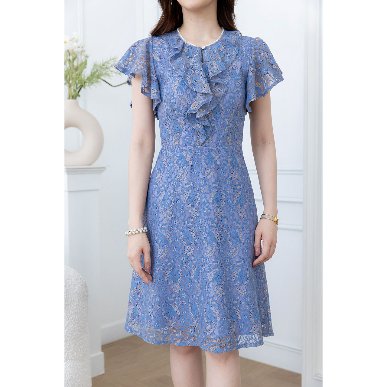 kudapy เดรสสั้นสีชมพู/สีม่วง ลูกไม้ทูโทน สวยหวานดูดี ชุดนี้แนะนำเลยค่ะ มีดีเทลแต่งมุกรอบคอ แต่งด้วยระบายช่วงอกสวยเก๋