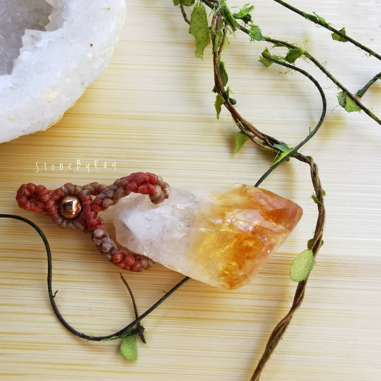 จี้เชือกถักหินซิทรินผลึกธรรมชาติ