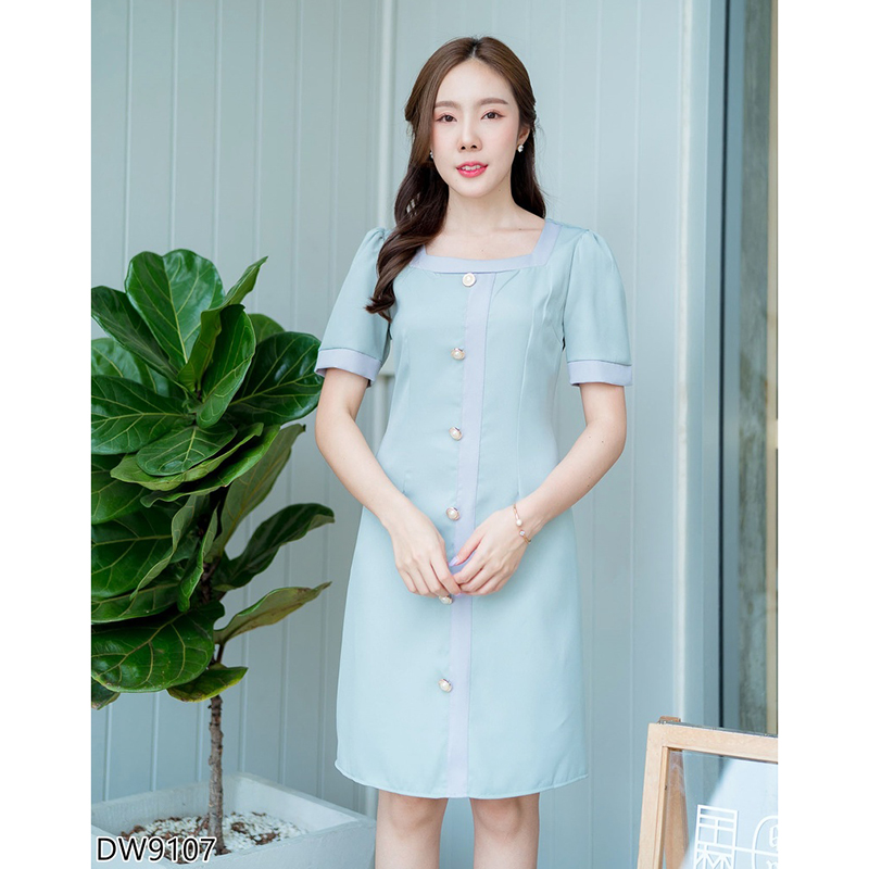 kudapy เดรสสั้นทูโทนคอเหลี่ยมสีชมพู/สีกรม/สีเขียว คอเหลี่ยมกระดุมหน้ายาว