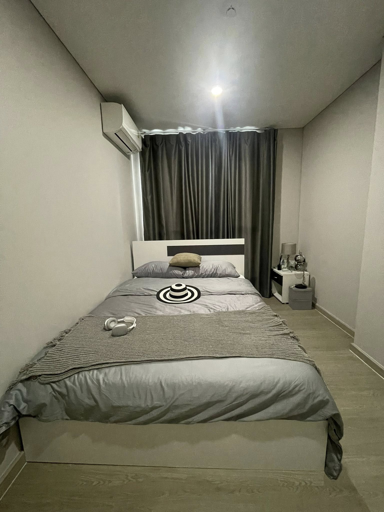 ให้เช่าคอนโด Lumpini Park Phahon 32 (ลุมพินี พาร์ค พหล 32) โซน รถไฟฟ้า BTS รัชโยธิน 1ห้องนอน / 1ห้องน้ำ ขนาดห้อง 28 ตรม. ชั้น 16