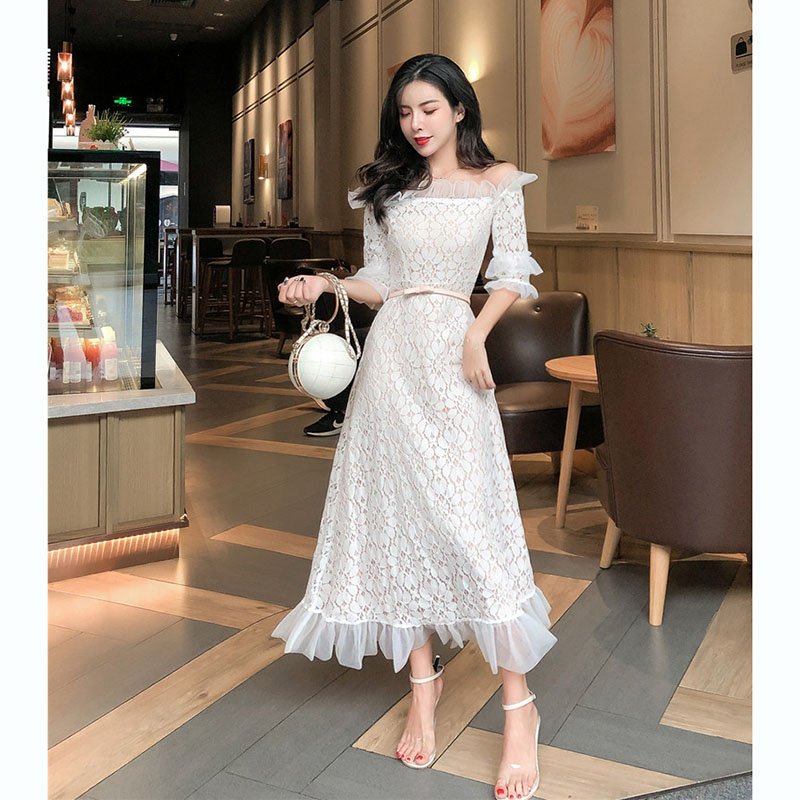 kudapy เดรสยาวสีขาว ลูกไม้ปาดไหล่แต่งมุ้งฟรุ้งฟริ้ง ออกงาน ใส่สบายสวยดูดี