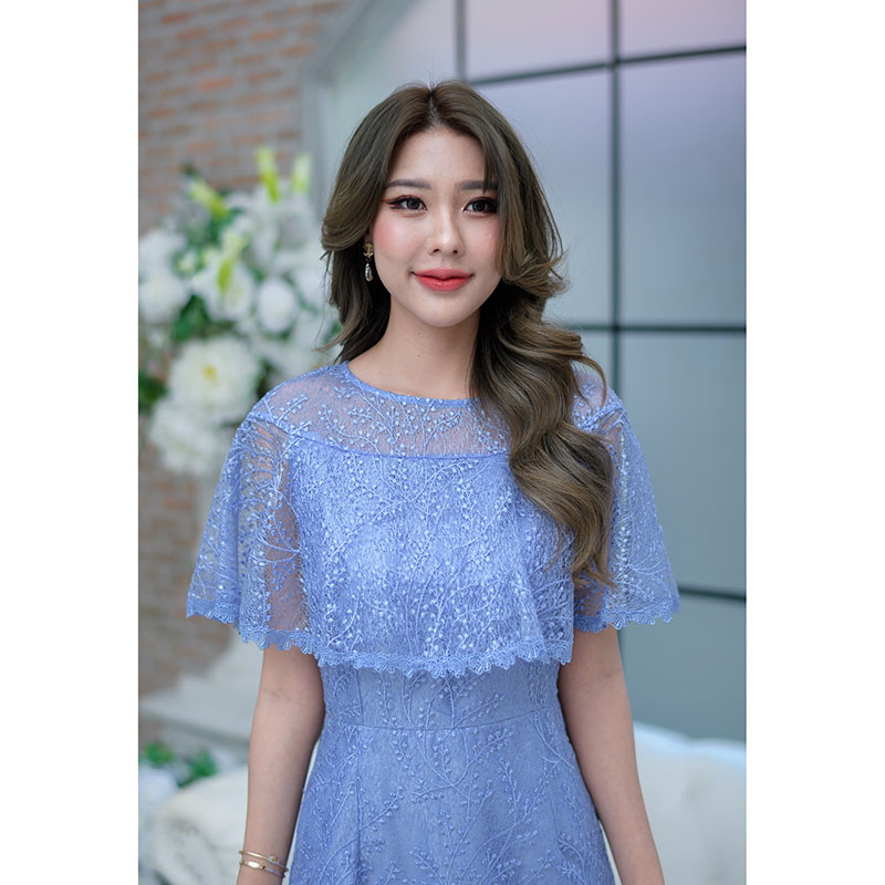 kudapy เดรสสั้นสีชมพู/สีฟ้า ลูกไม้ปักซีทรู ดีไซน์คลุมไหล่สวยๆเก๋ๆ อำพรางต้นแขนได้ดี รุ่นนี้ลายผ้าเรียบง่ายแต่สวยสไตล์เรียบหรู