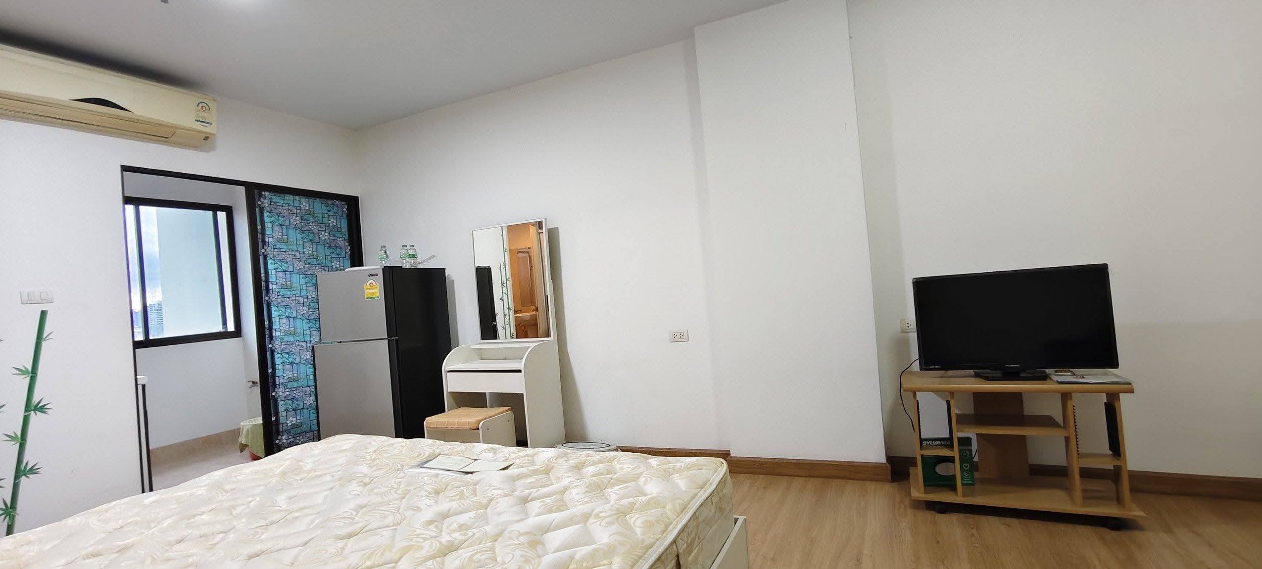 ให้เช่าคอนโด Supalai City Resort Ramkhamhaeng (ศุภาลัย ซิตี้ รีสอร์ท รามคำแหง) โซนพื้นที่ รามคำแหง ห้องแบบ Studio / 1ห้องน้ำ / โซนครัวปิด ขนาดห้อง 32 ตรม. ชั้น 8 ตึก B