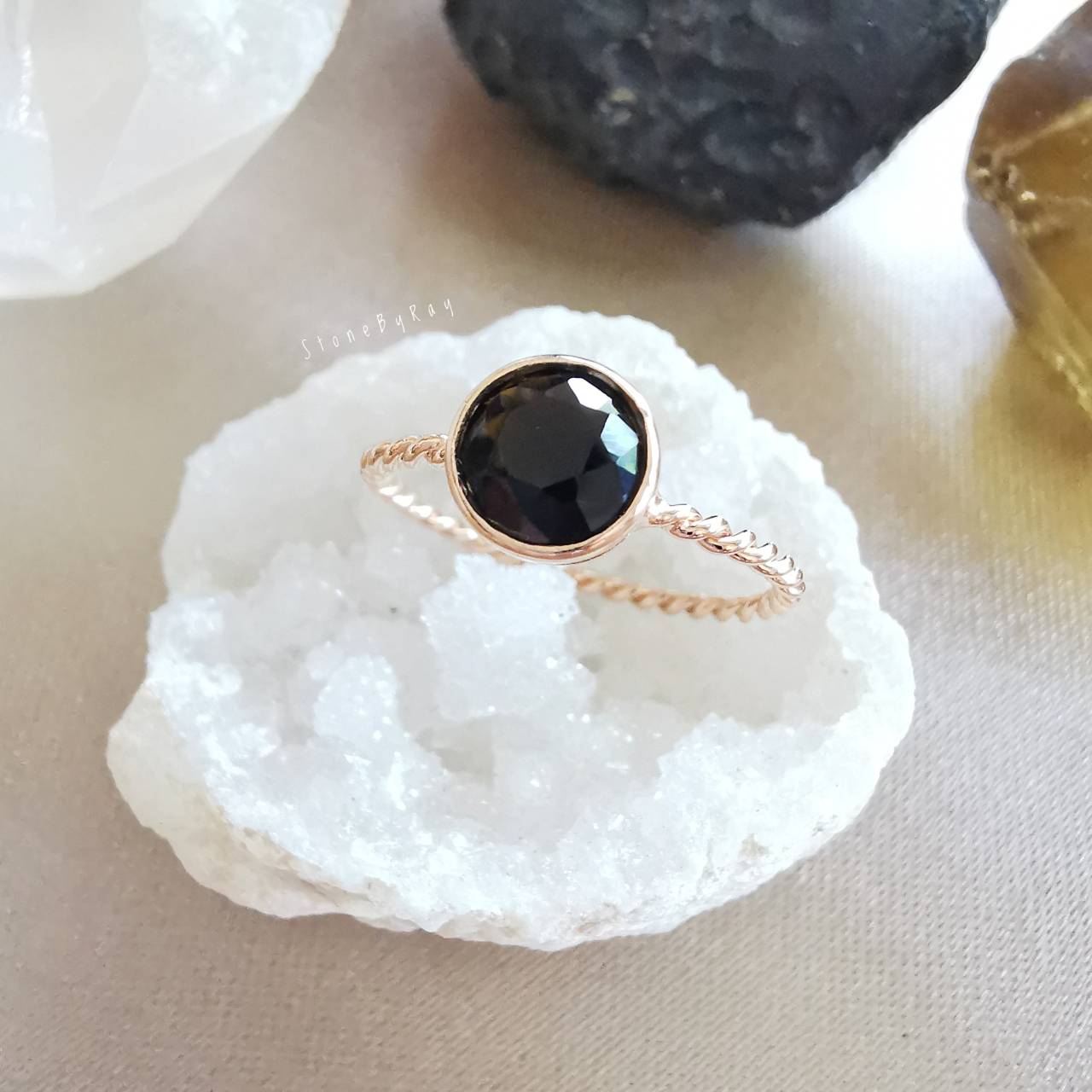 แหวนเงินหินสะเก็ดดาว Tektite