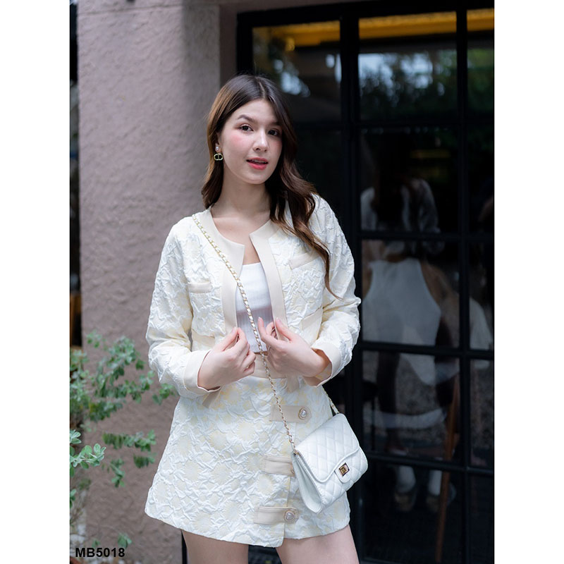 kudapy เซ็ทเสื้อแขนยาวสีครีม/สีเหลือง แต่งขอบมีกระเป๋า+กระโปรงกางเกง