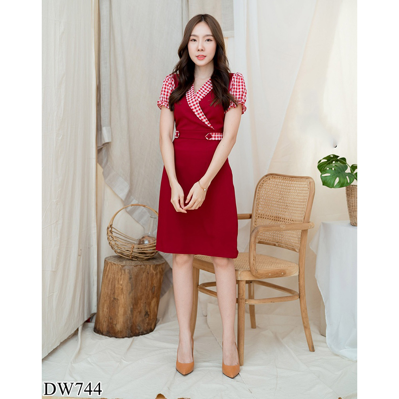 kudapy เดรสสั้นสีชมพู/แดง/เขียว/ดำ คอวีปกแขนตุ๊กตาสก็อต ใส่แล้วดูดีคุณหนูมากๆ