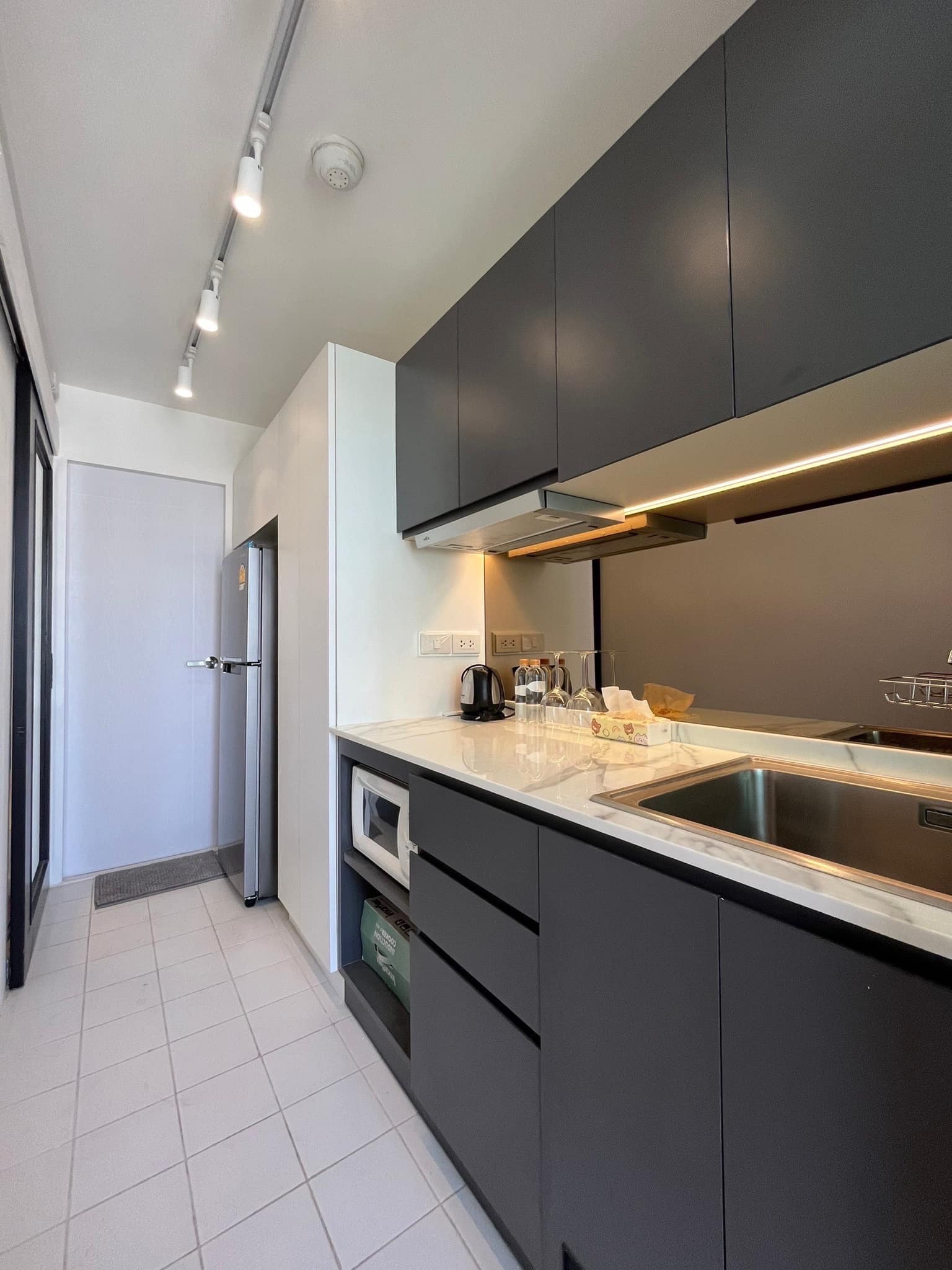 ปล่อยเช่าคอนโด The Seed Phaholyothin (เดอะ ซี้ด พหลโยธิน) - 1ห้องนอน 1ห้องน้ำ 1ห้องนั่งเล่น - ใกล้ BTSสะพานควาย อารีย์ - ขนาดห้อง 37 ตรม. ชั้น 5