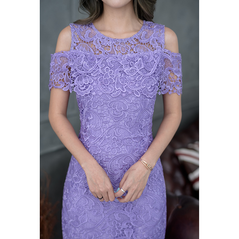 kudapy เดรสสั้นสีชมพู/สีม่วง ลูกไม้เงาทอลายสวยคัดเกรดผ้าเนื้อดีที่สุด แต่งระบายรอบอก ชายกระโปรงแต่งหางปลาระบาย