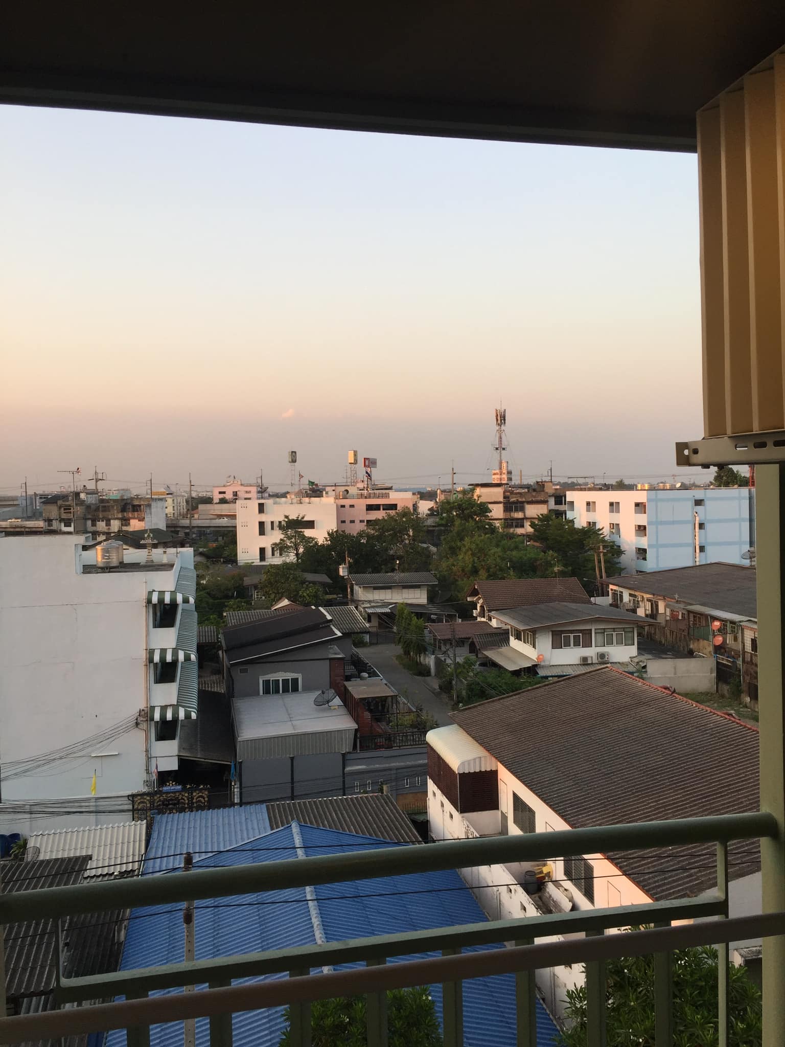 ให้เช่า ลุมพินี คอนโดทาวน์ รามอินทรา – ลาดปลาเค้า ชั้น6 ตกแต่งครบมเครื่องซักผ้า