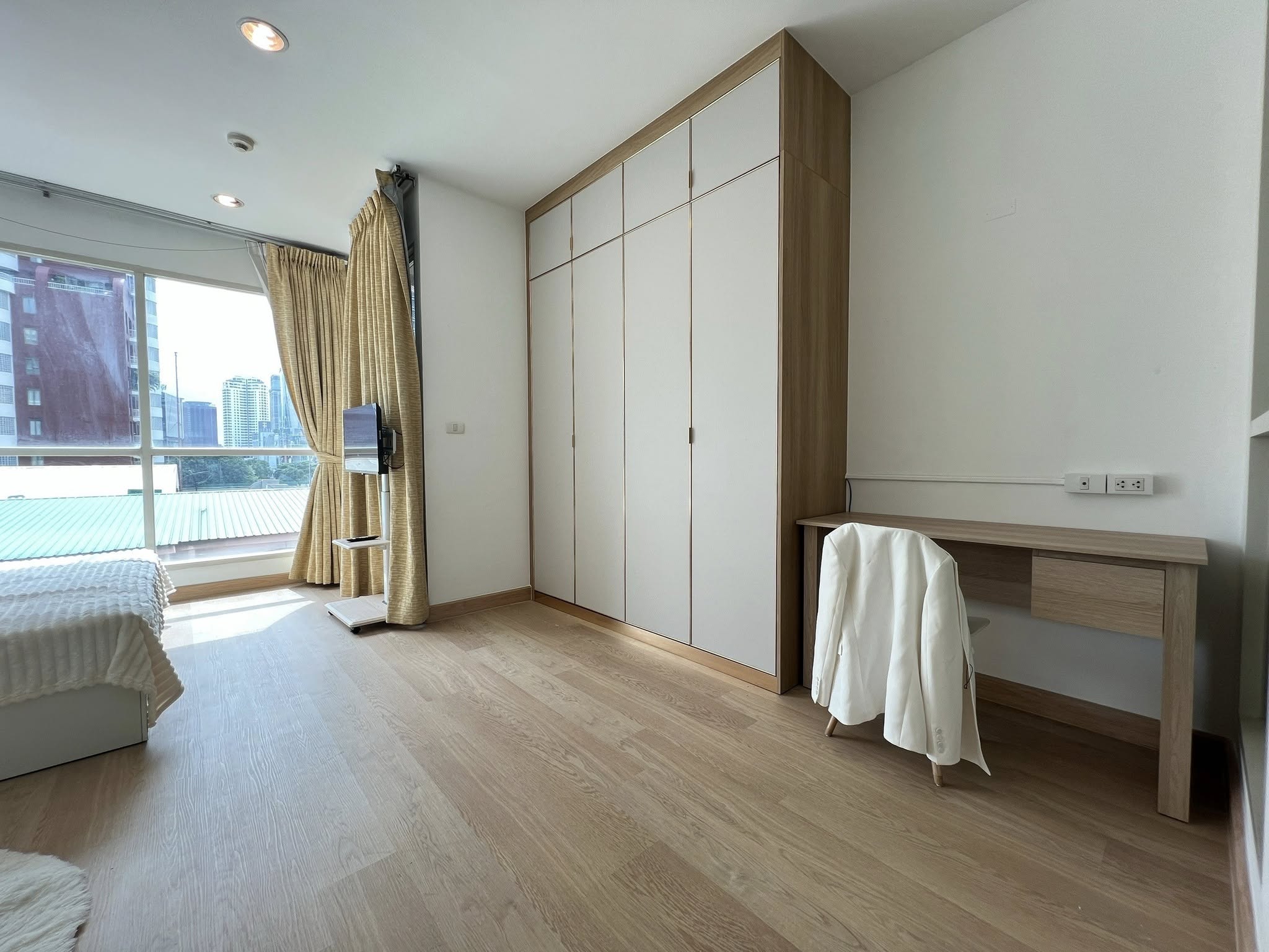 ให้เช่าคอนโด The Address Chidlom (ดิ แอดเดรส ชิดลม) High Rise โซนพื้นที่ BTS ชิดลม ห้องแบบ Studio 1ห้องน้ำ 1ห้องครัว