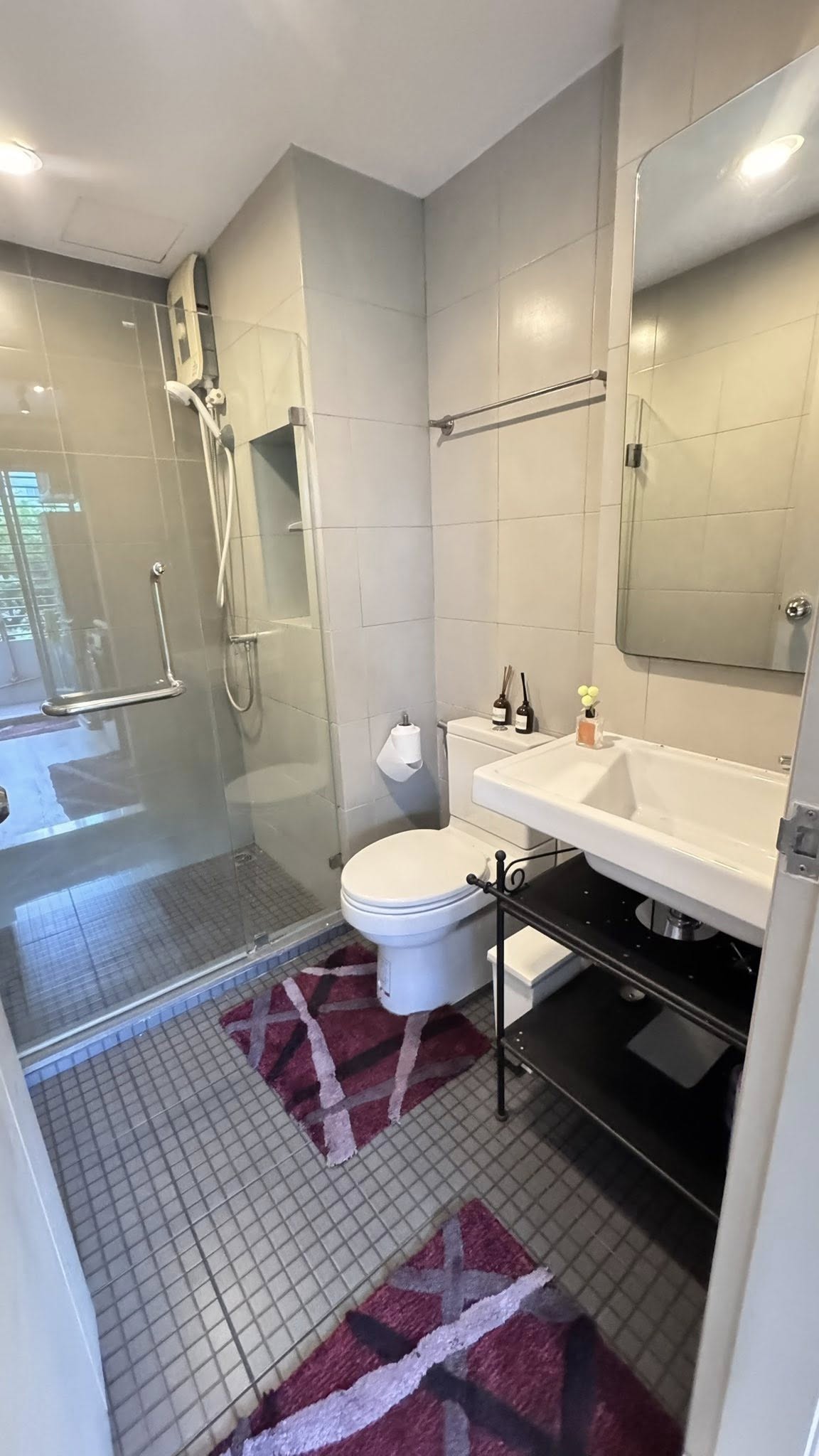 ให้เช่าคอนโด Elio Del Ray (เอลลิโอ เดลเรย์) โซน รถไฟฟ้า BTS ปุณณวิถี 2ห้องนอน / 1ห้องน้ำ ขนาดห้อง 47 ตรม. ชั้น 3 ตึก E