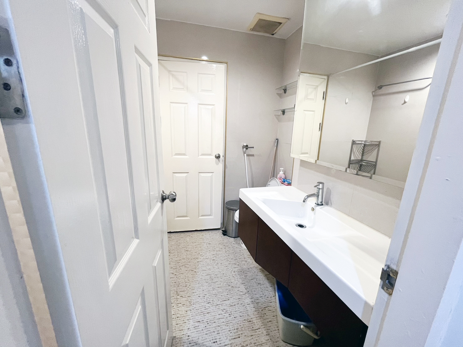 ปล่อยเช่าคอนโด Life @ Ratchada-Huai Khwang (ไลฟ์ แอท รัชดา-ห้วยขวาง) - 2ห้องนอน 1ห้องน้ำ 1ห้องนั่งเล่น - ใกล้ MRTห้วยขวาง - ขนาดห้อง 55 ตรม. ชั้น 11