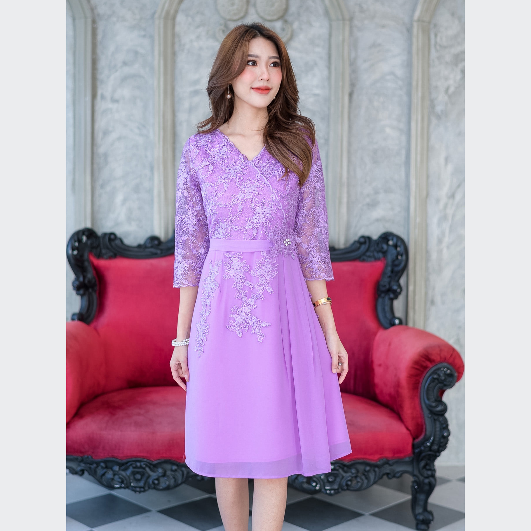 kudapy เดรสสั้นสีม่วง ลูกไม้ปักเกรดพรีเมี่ยมสวยหรูตกแต่งเลื่อมทั้งตัว ช่วงกระโปรงเป็นผ้า chiffon
