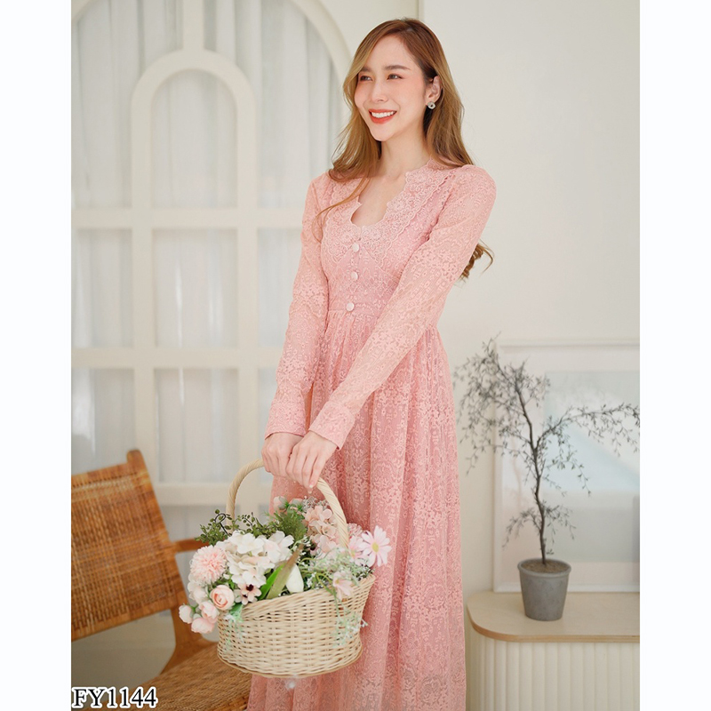 kudapy เดรสยาวสีชมพุ/สีครีม ลูกไม้แขนยาวสวยใส่สบายดูดี