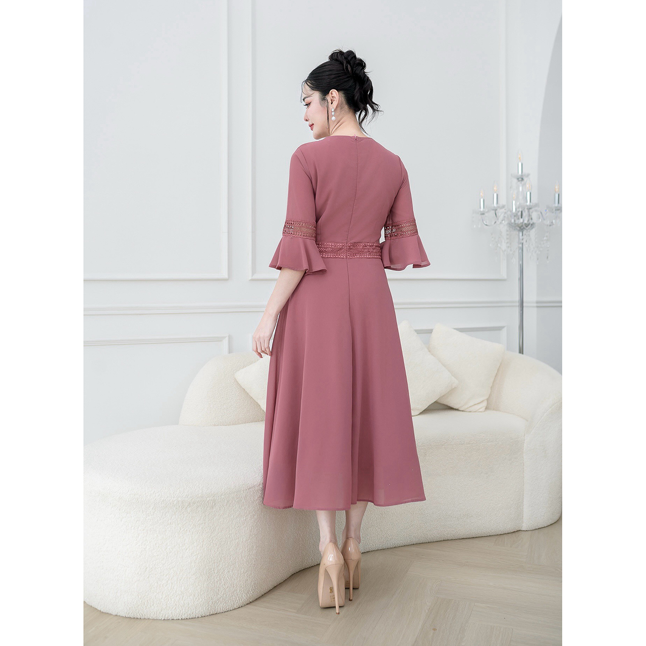 kudapy เดรสยาว ผ้าชีฟอง แต่งคาดลูกไม้ทั้งชุด ผ้าเบาใส่สบายใส่ได้ทั้งวัน มีซับในอย่างดี ซับในยาว