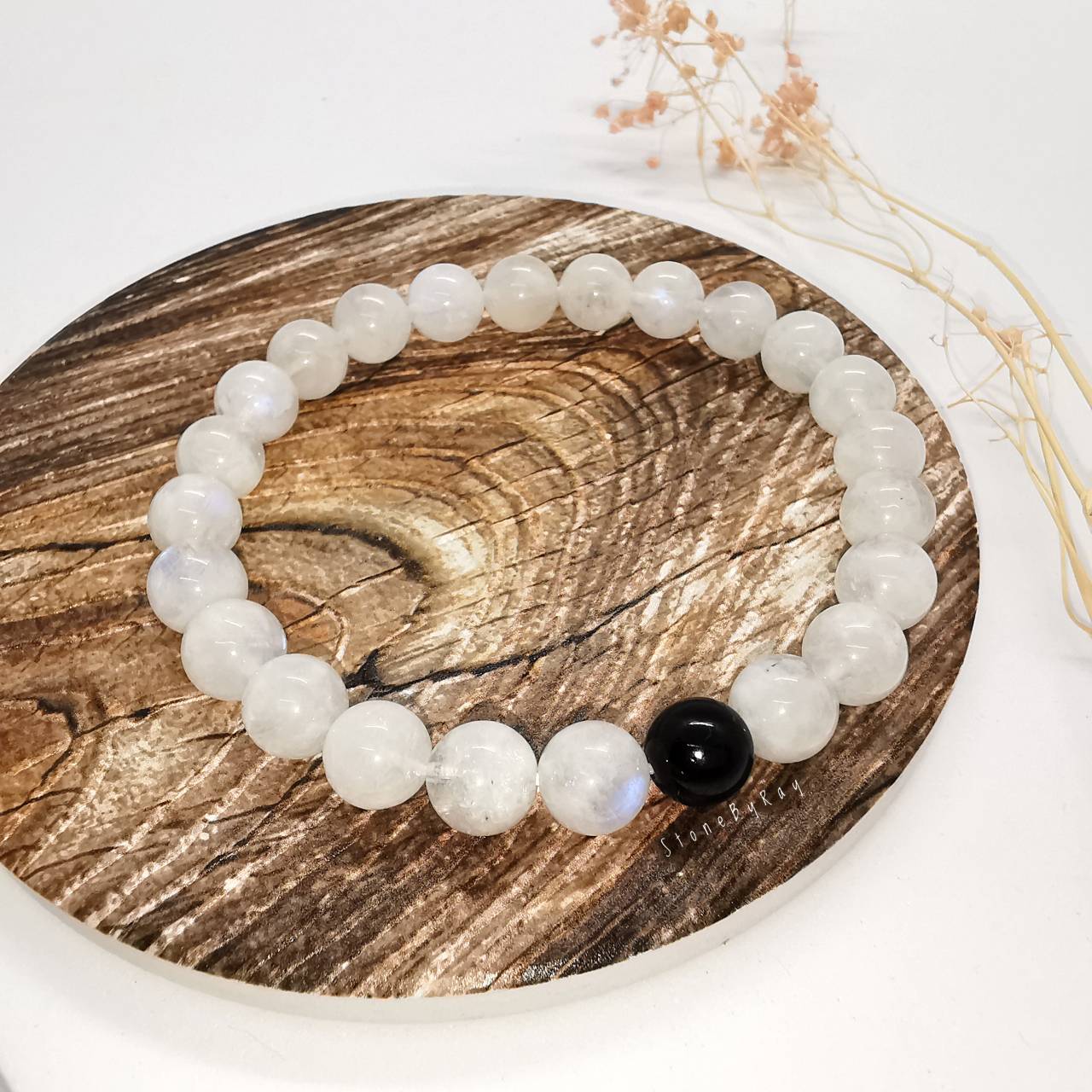 สร้อยข้อมือหินมูนสโตนกับนิล(Moonstone+Black Spinel)