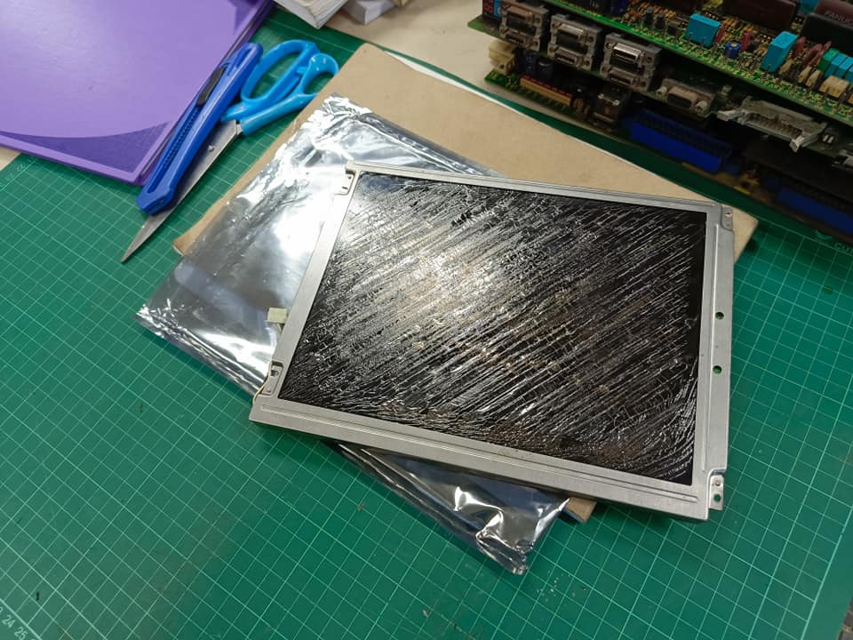 งาน TEST หน้าจอ LCD และติดตั้งจอเก่าสภาพยอดแย่ เปลี่ยนใหม่ใช้งานยาวๆ