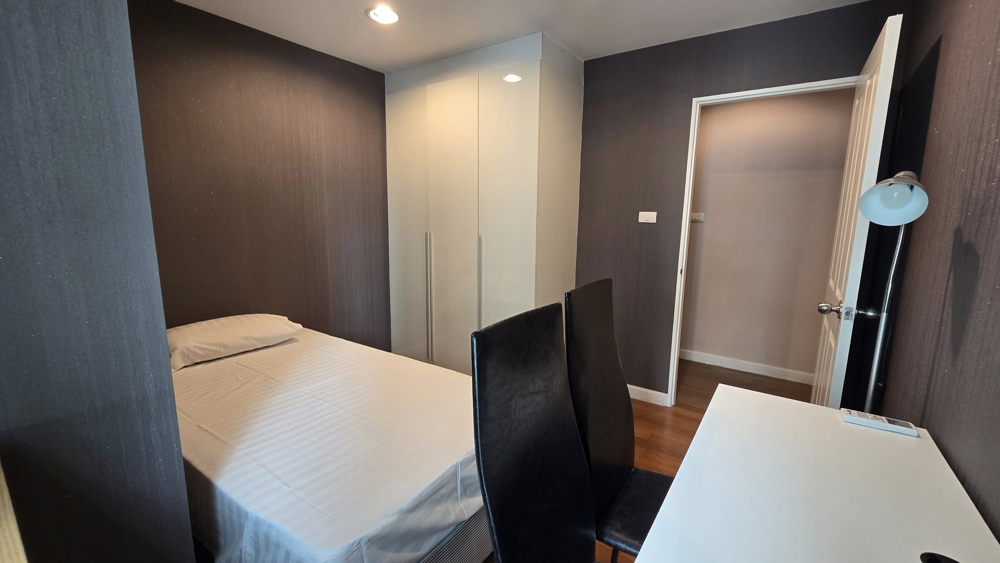 ให้เช่าคอนโด Belle Grand Rama 9 (เบลล์ แกรนด์ พระราม 9) High Rise โซนพื้นที่ MRT พระราม9 ห้องแบบ 3ห้องนอน 2ห้องน้ำ ขนาดห้อง 100 ตรม. ชั้น 19 ตึก B1