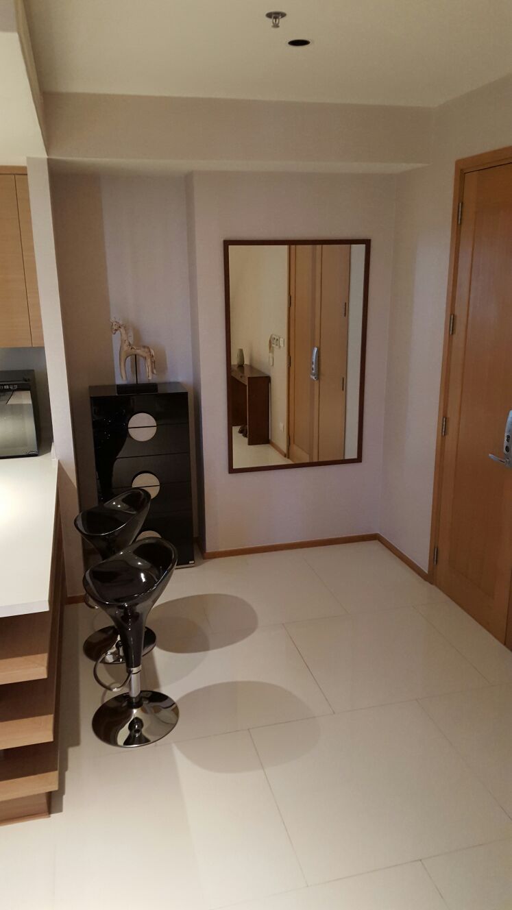 BTS Phrom Pong Condo For rent The Emporio Place (ดิ เอ็มโพริโอ เพลส) Duplex