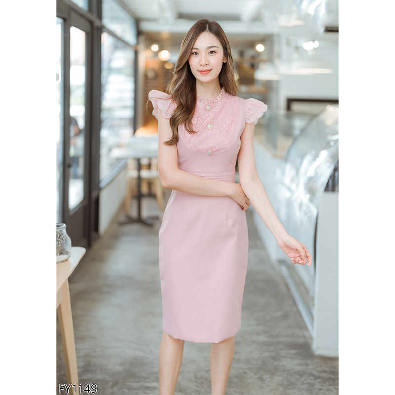 kudapy เดรสสั้นสีขาว/สีชมพู กระโปรงเข้ารูปแขนกุดระบายลูกไม้