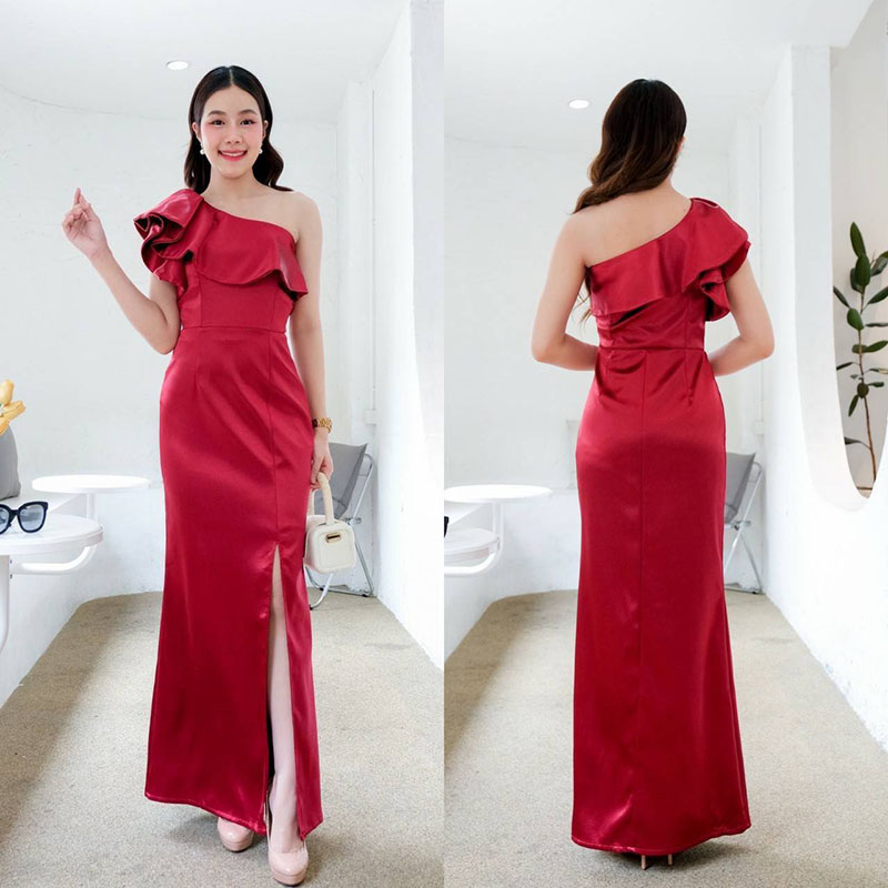 kudapy เดรสยาวสีกรม ครปเปอร์ เขียวเข้ม มิ้นท์ ส้มอิฐ แดง ทอง ชมพู เทา เปิดไหล่ข้าง แต่จีบแขนตุ๊กตาสวยดูดี