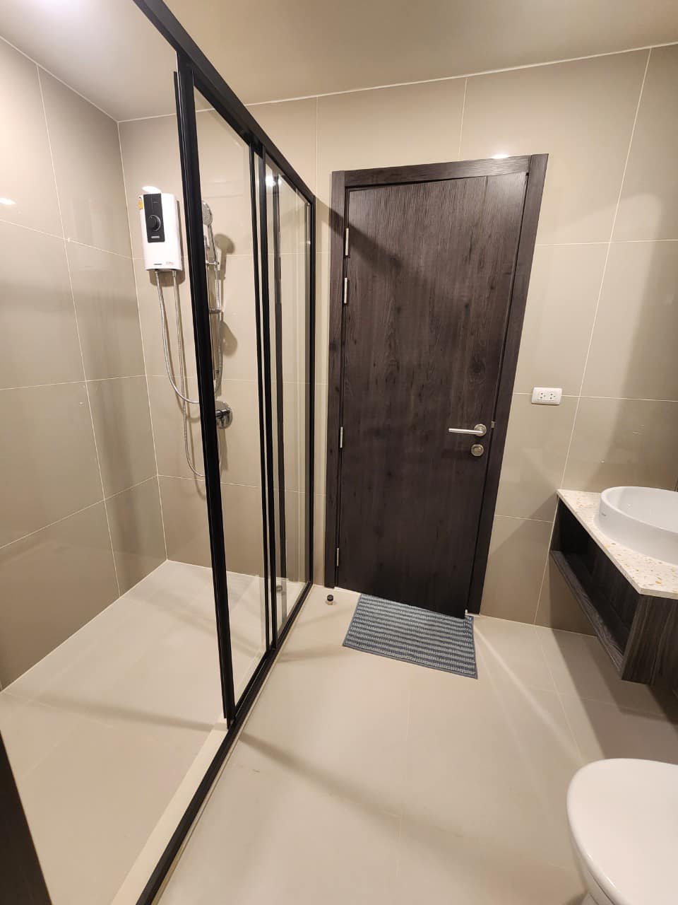 ให้เช่า XT Huaikhwang (เอ็กซ์ที ห้วยขวาง) ชั้น8 เฟอร์ครบพร้อมเข้าอยู่