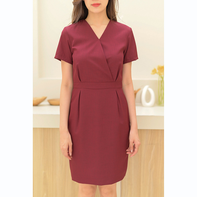 kudapy เดรสสั้นสีกกรม/สีเบจ/สีแดงเข้ม/สีน้ำตาลเทาหม่น ทรงสอบ ดีไซน์จีบทวิสที่เอว