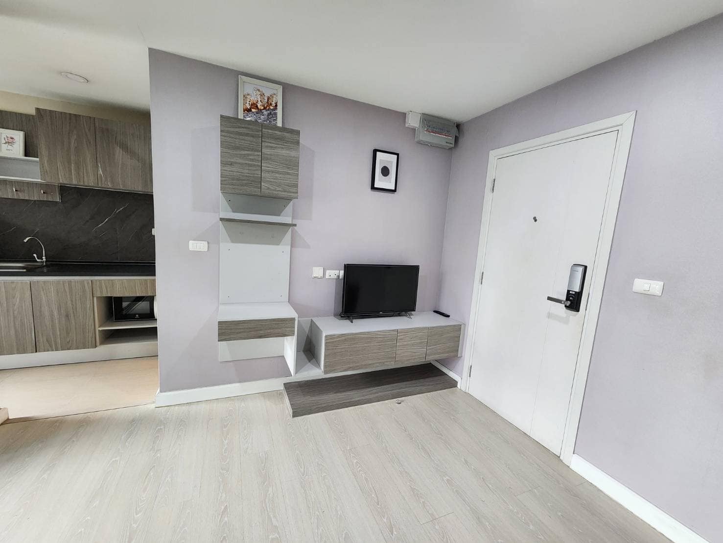 ปล่อยเช่าคอนโด The Cube Plus Minburi (เดอะคิวบ์ พลัส มีนบุรี) - 1ห้องนอน 1ห้องน้ำ 1ห้องนั่งเล่น - ใกล้ MRT ตลาดมีนบุรี - ขนาดห้อง 29 ตรม. ชั้น 8 ตึก A