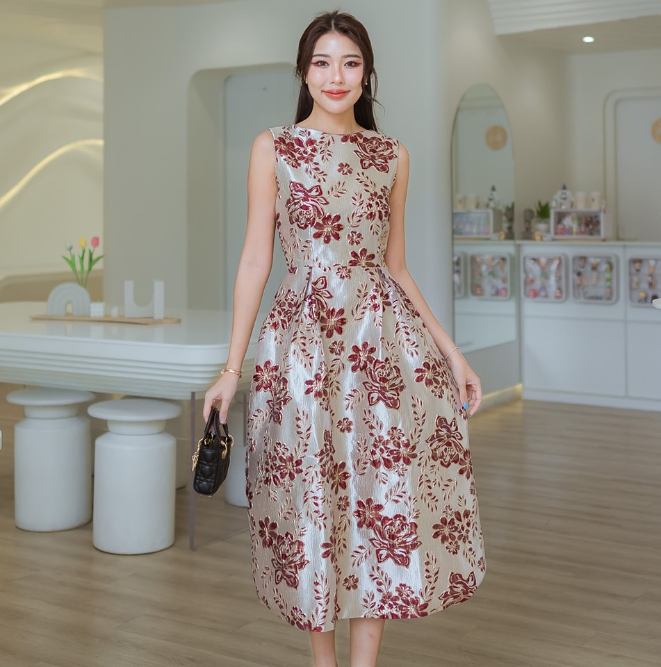 kudapy เดรสแขนกุดผ้าทอลาย ผ้า jacguard กระโปรบาน มาพร้อมเข็มขัดในชุด ที่จะใส่ หรือ ไม่ใส่ก็สวย