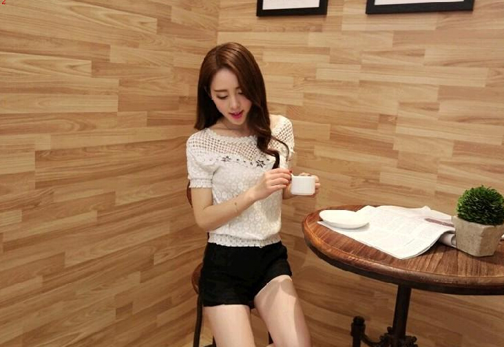 kudapy เสื้อผ้าลูกไม้สีขาวเนื้อดี ซับในในตัว รอบอกประดับด้วยคริสตัลสวยเก๋