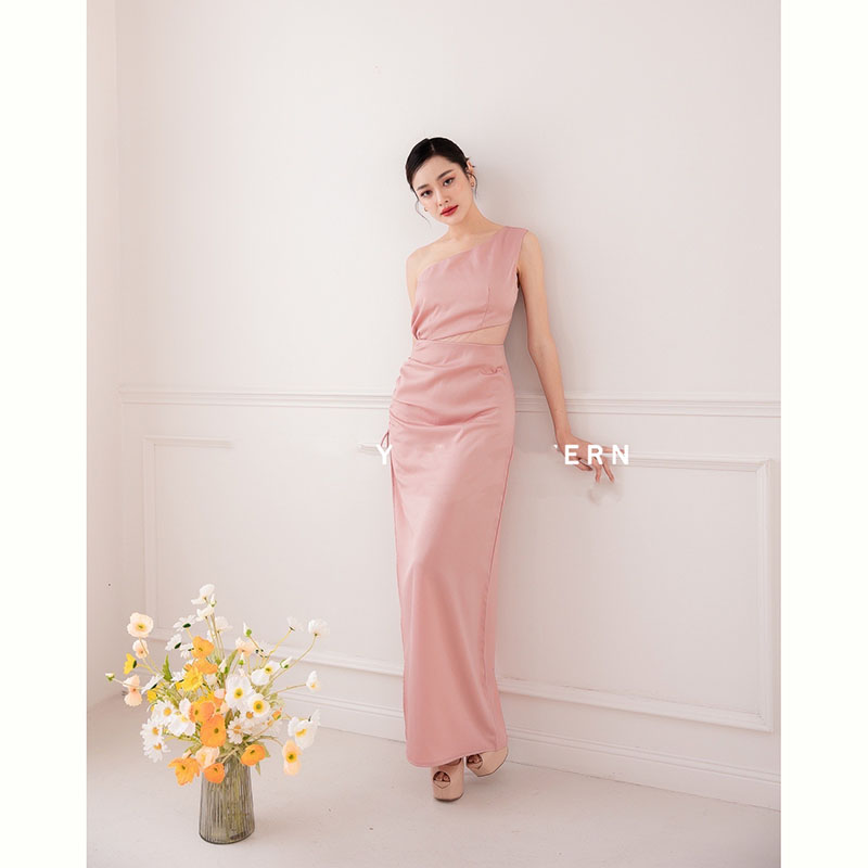 kudapy เดรสยาวน้ำตาลอิฐ / ชมพู / เขียว ดีเทลซีทรูคอดเข้าช่วงเอวบน ด้านข้างแหวกเป็นแบบรูดปรับระดับได้ตามชอบ