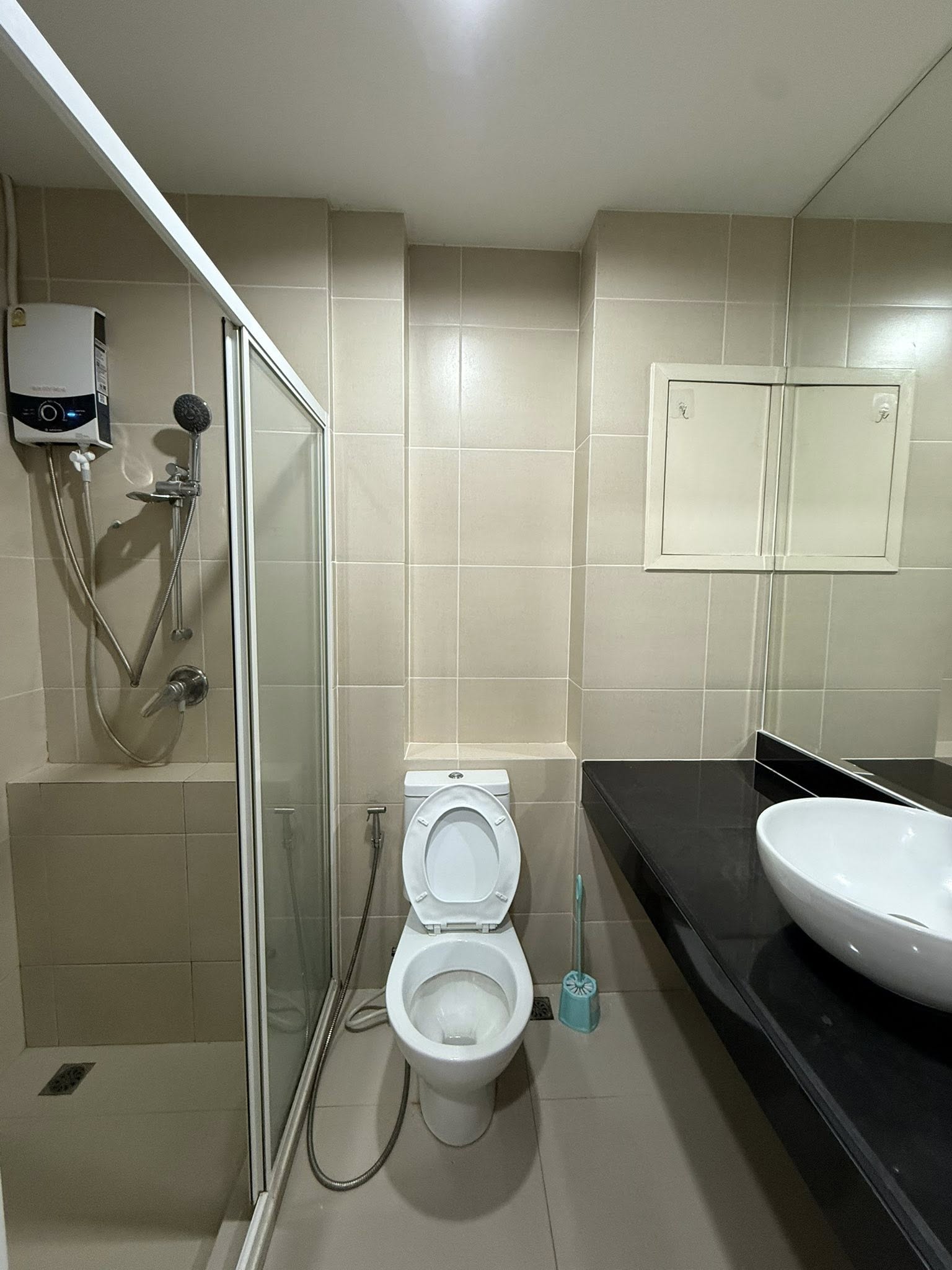 ให้เช่าคอนโด Happy Condo Ladprao 101 (แฮปปี้ คอนโด ลาดพร้าว 101) โซนพื้นที่ BTS ลาดพร้าว101 ห้องแบบ 1ห้องนอน / 1ห้องน้ำ / โซนครัวปิด ขนาดห้อง 35 ตรม. ชั้น 5 ตึก E