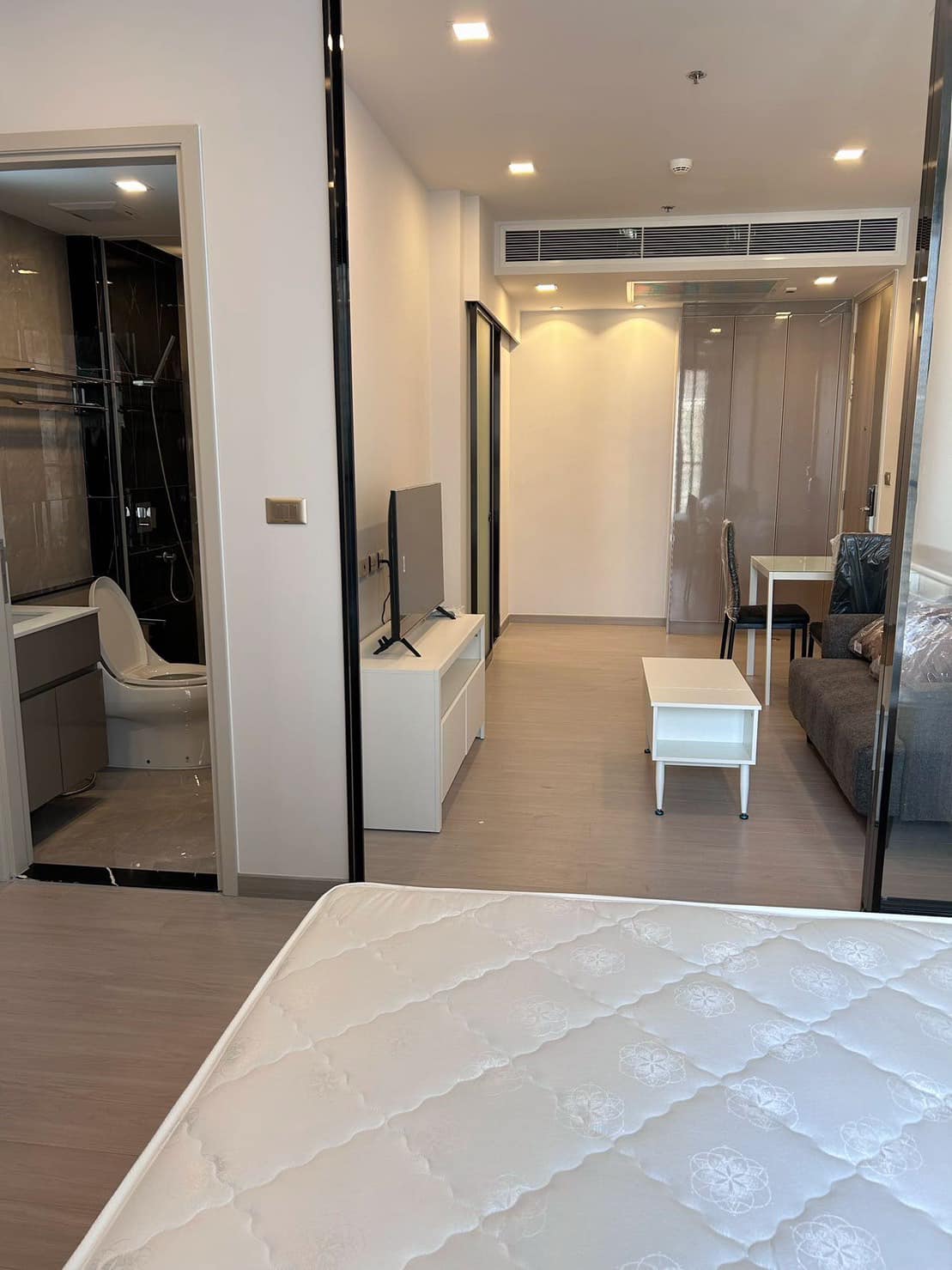 ปล่อยเช่าคอนโด One9Five Asoke - Rama 9 (วันไนน์ไฟว์ อโศก - พระราม 9) - ห้องใหม่ทุกอย่างมือแรกพร้อมเข้าอยู่ - การเดินทาง: MRT พระราม 9