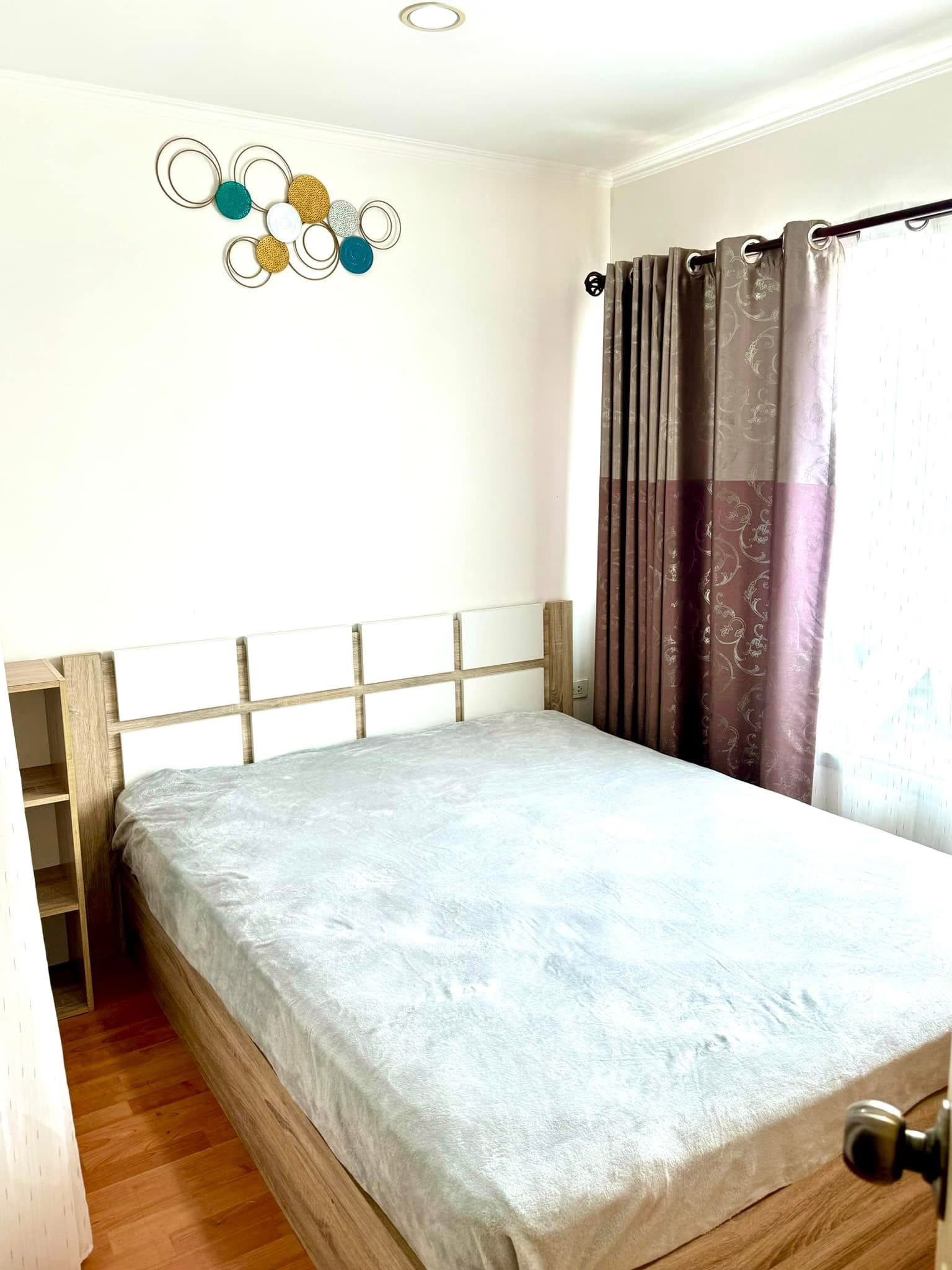 ให้เช่าคอนโด ลุมพินี วิลล์ รามคำแหง 44 (Lumpini Ville Ramkhamhaeng 44) โซนพื้นที่ ถนนรามคำแหง BTS ลำสาลี ห้องแบบ 1ห้องนอน / 1ห้องน้ำ / โซนครัวปิด · ขนาดห้อง 30 ตรม. ชั้น 20 ตึก A