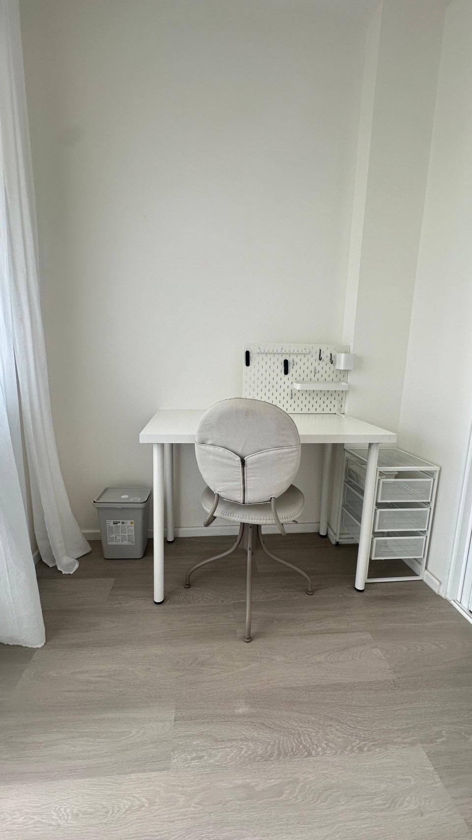 ให้เช่าห้องแบบ 1ห้องนอน 1ห้องอเนกประสงค์(ทำ2นอนได้) 1ห้องน้ำ โซนพื้นที่ MRT บางพลัด คอนโด De LAPIS Charan 81 (เดอ ลาพีส จรัญ 81) ขนาดห้อง 35 ตรม. ชั้น 28