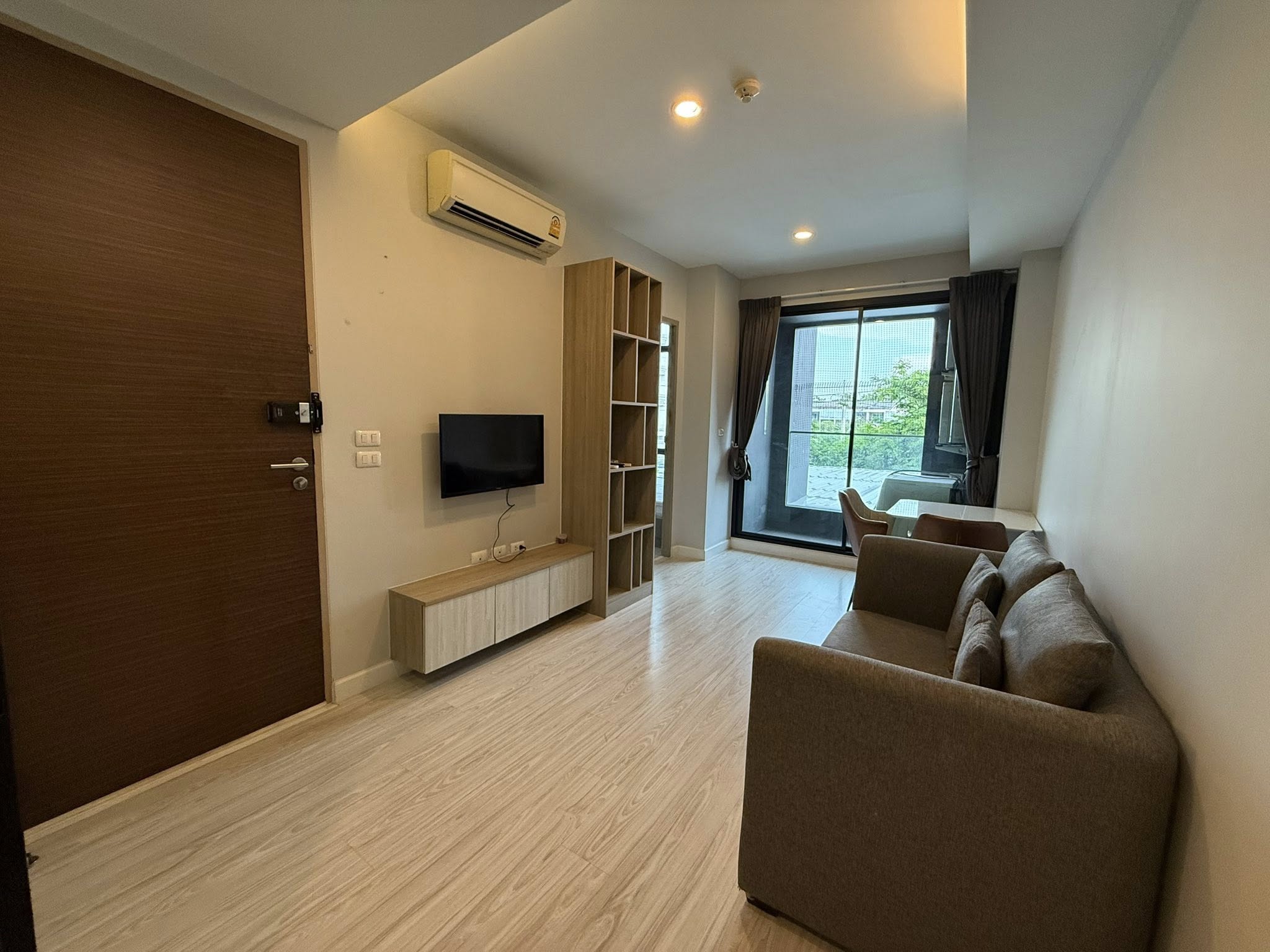 ให้เช่าห้องแบบ 1ห้องนอน 1ห้องน้ำ โซนพื้นที่ ตลาดหัวมุม คอนโด The Unique Kaset-Nawamin (ดิ ยูนีค เกษตร-นวมินทร์) Low Rise ขนาดห้อง 39 ตรม. ชั้น 3 พร้อม Private lift