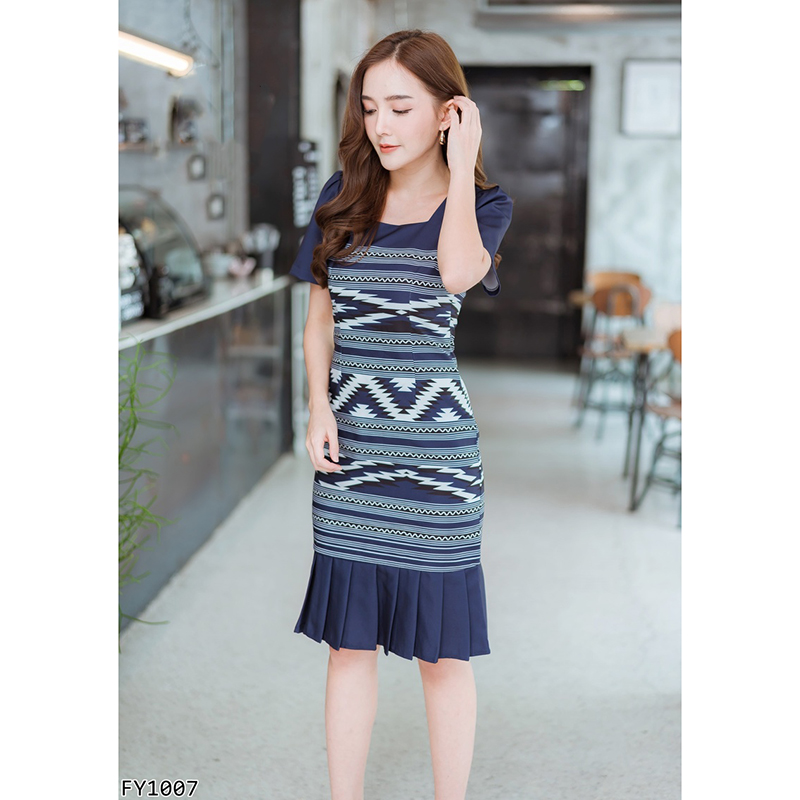 kudapy เดรสสั้นสีแดง/สีกรม คอเหลี่ยมลายสวยดูดีน่ารัก