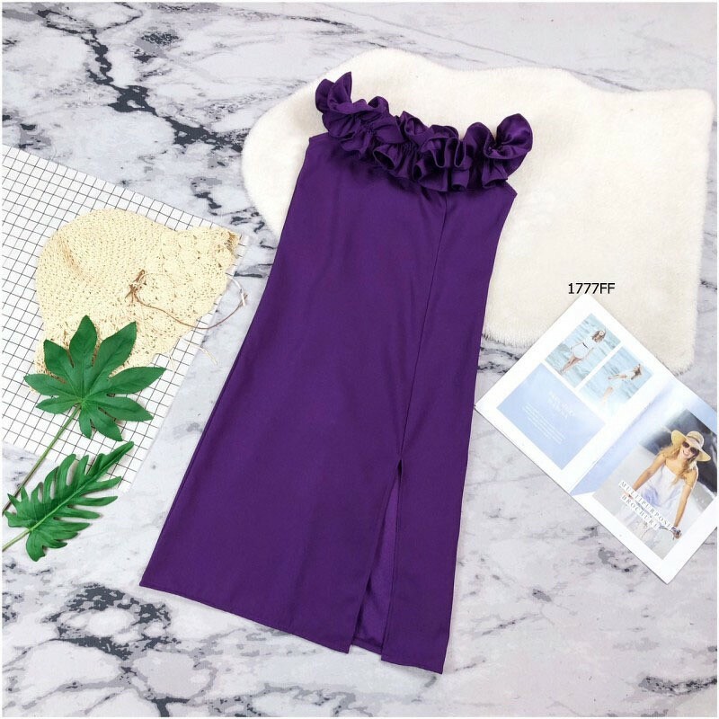 kudapy เดรสปาดไหล่ ระบายรอบน่ารัก แอบเซ็กซี่ งานมีซิปซ่อนหลัง ตีเกล็ดหน้าหลัง เอวไม่สม็อค ทรงเข้ารูป