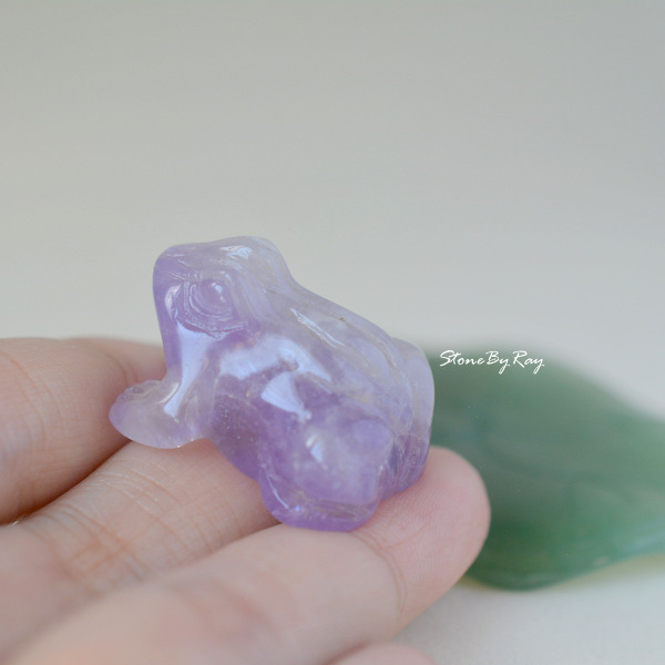 หินอเมทิสต์แกะสลักรูปกบ (Amethyst)